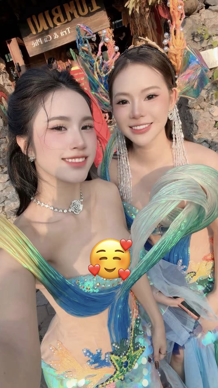 Hot girl tiên cá tại Carnaval Hạ Long xinh đẹp, bùng nổ nhan sắc khiến anh em "điêu đứng"- Ảnh 1.