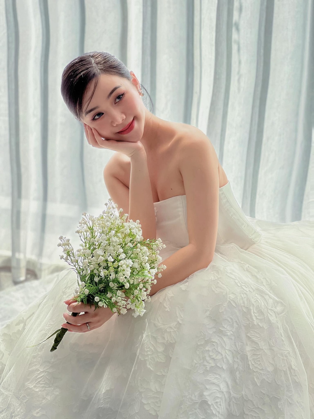 Quỳnh Kool lại bùng nổ khi làm cô dâu: Hơn 10 năm vào showbiz, đẹp theo cách phá vỡ “chuẩn gầy”- Ảnh 7.