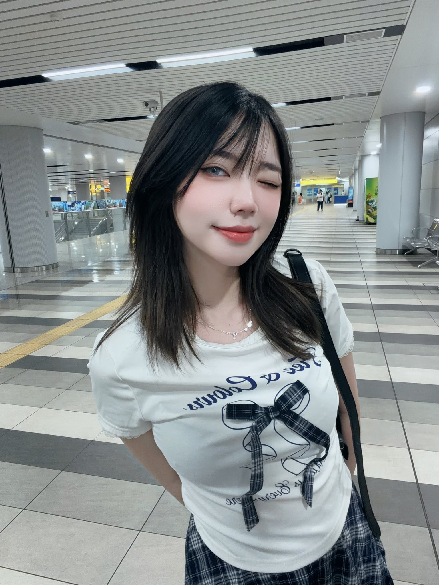 Biến đau thương thành "cợt nhả", Remind khiến fan "té ngửa" với màn xuất hiện chấn động- Ảnh 6.