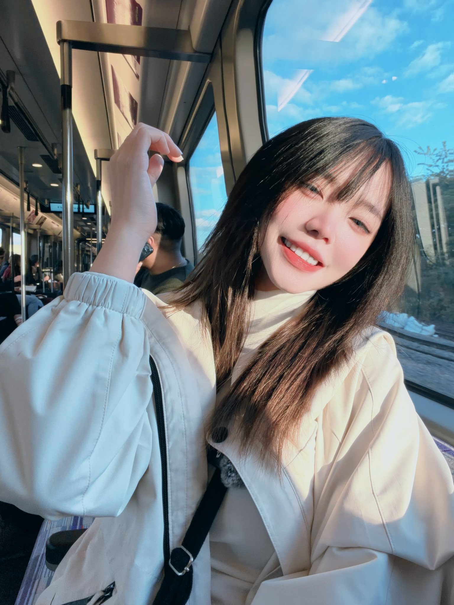 Biến đau thương thành "cợt nhả", Remind khiến fan "té ngửa" với màn xuất hiện chấn động- Ảnh 1.