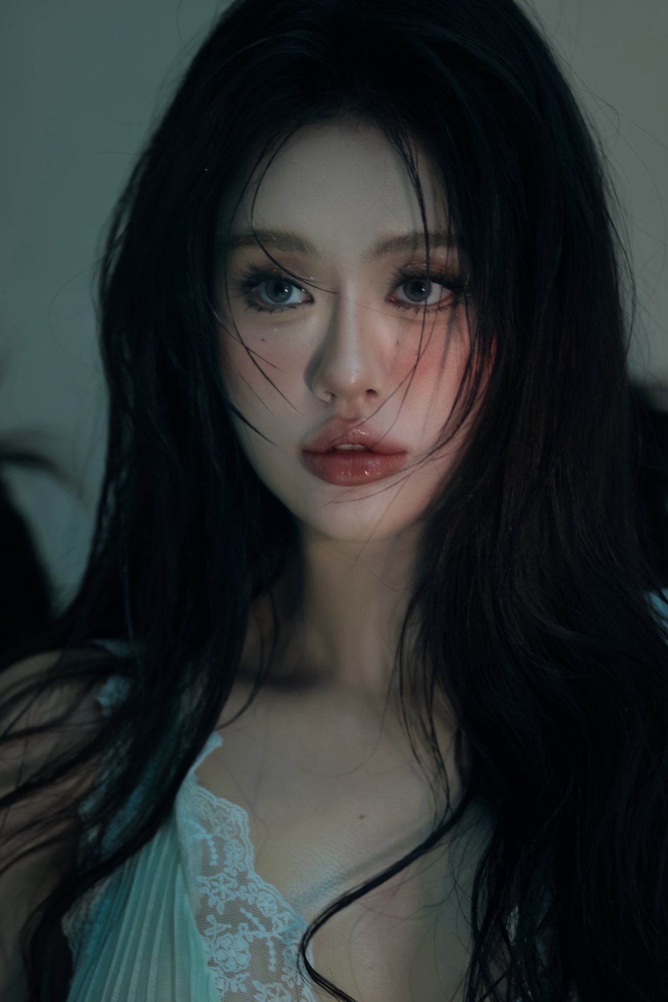 Chụp studio đầy ấn tượng, hot girl "gây mê" với visual đầy khí chất- Ảnh 1.