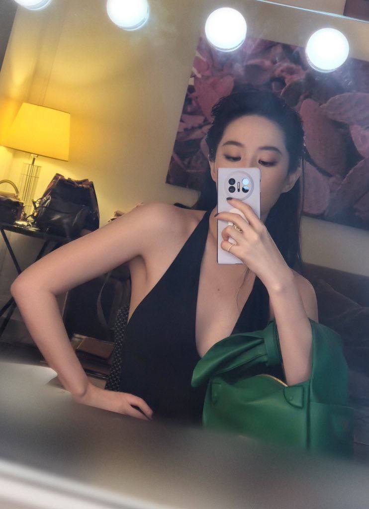 Dáng vẻ mới nhất của Lưu Diệc Phi- Ảnh 3. Dáng vẻ mới nhất của Lưu Diệc Phi- Ảnh 3.