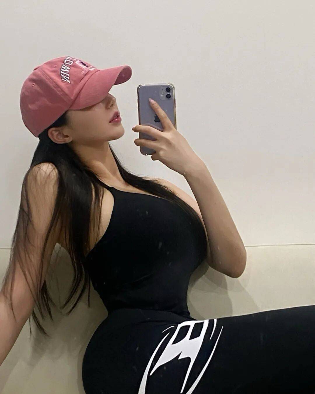 Biểu tượng "mình hạc xương mai" bị lung lay bởi hot girl sở hữu dáng quả lê tuyệt mỹ đến từ Hàn Quốc- Ảnh 1.
