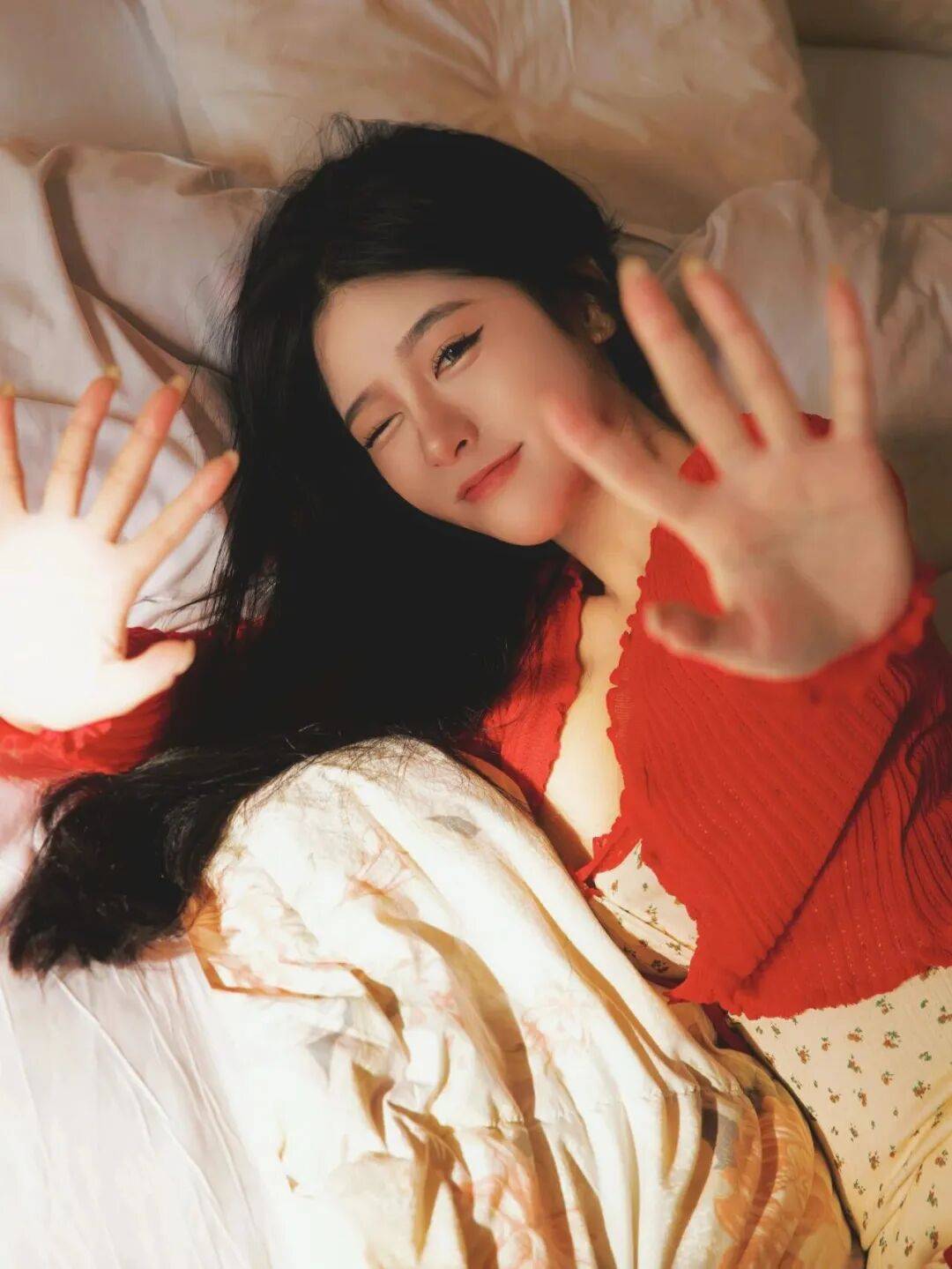 Bông hồng lai phá vỡ quy chuẩn, sở hữu body vạn người mê- Ảnh 3. Bông hồng lai phá vỡ quy chuẩn, sở hữu body vạn người mê- Ảnh 3.