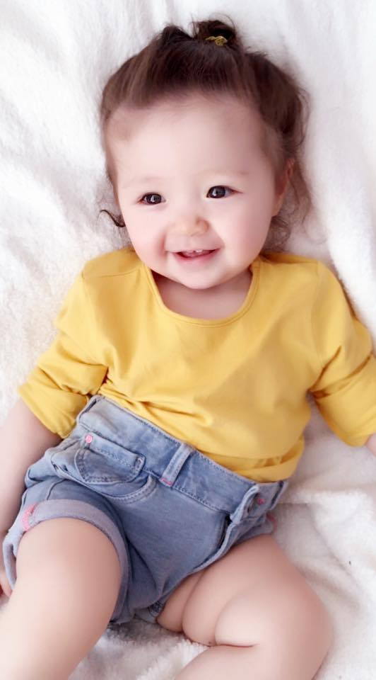 Khoảnh khắc Elly Trần cắt tóc cho con gái thu hút gần 650 nghìn lượt quan tâm, Cadie Mộc Trà gây chú ý vì lớn bổng như thiếu nữ- Ảnh 9.