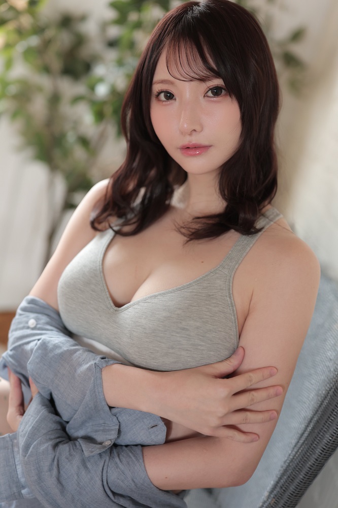 "Nàng thơ Nhật Bản" sở hữu đường cong tuyệt mỹ làm chao đảo mọi ánh nhìn- Ảnh 4.