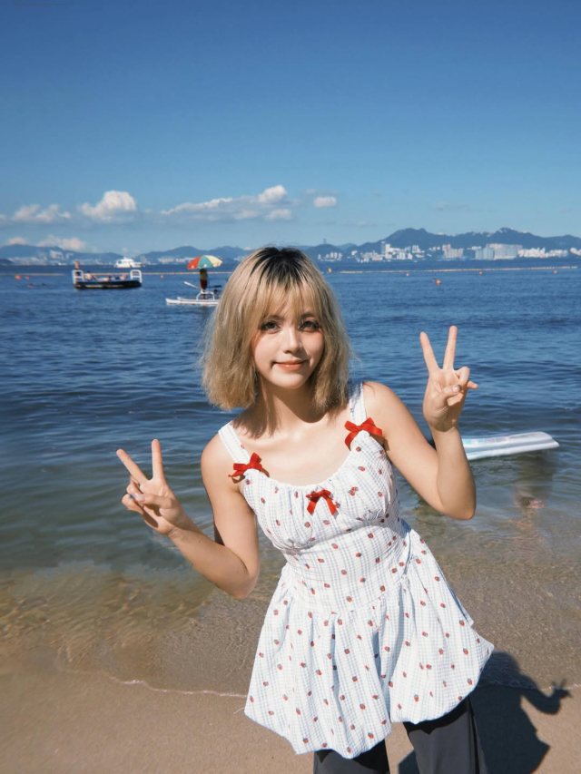 Cosplay "Nhện Đen" quá gợi cảm, nàng hot girl bỗng nổi như cồn, CĐM vội truy tìm danh tính và cái kết- Ảnh 5.