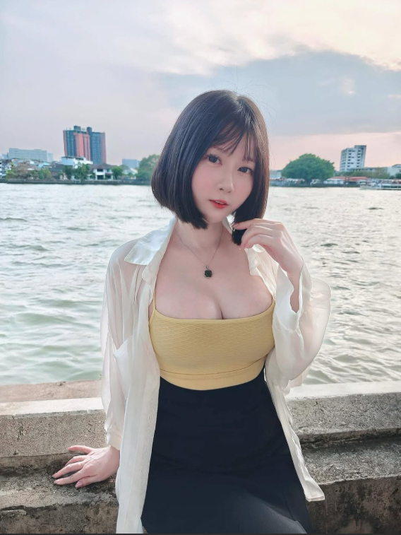Chuyên làm nội dung "thôi miên", trị liệu cảm xúc cho người xem, cô nàng streamer bất ngờ nổi như cồn, gây sốt MXH vì nhan sắc gợi cảm- Ảnh 2.