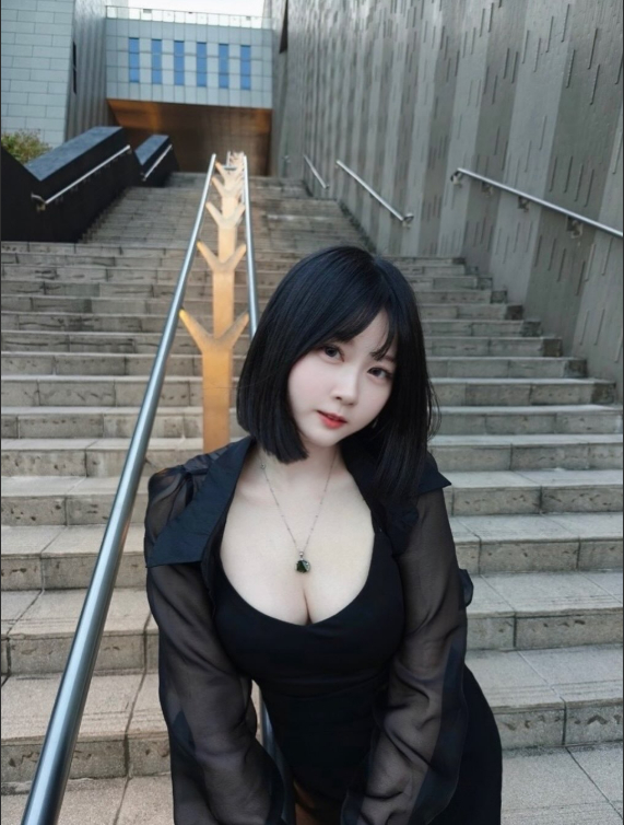 Chuyên làm nội dung "thôi miên", trị liệu cảm xúc cho người xem, cô nàng streamer bất ngờ nổi như cồn, gây sốt MXH vì nhan sắc gợi cảm- Ảnh 5.