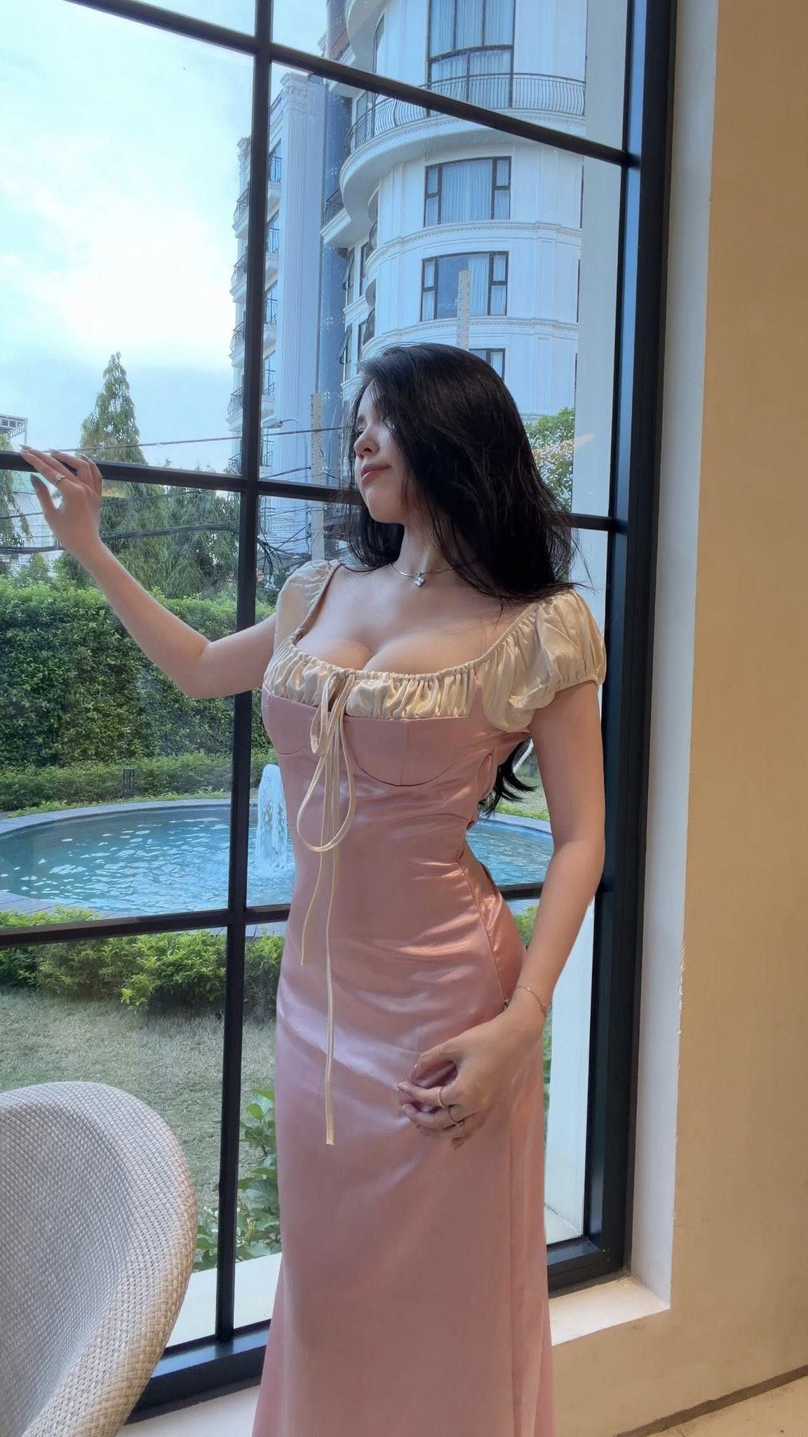 Nhờ cộng đồng mạng "nghĩ cap" để đăng ảnh, hot girl bất ngờ gặp toàn thi sĩ, "thả thính" như rót mật vào tai- Ảnh 1.