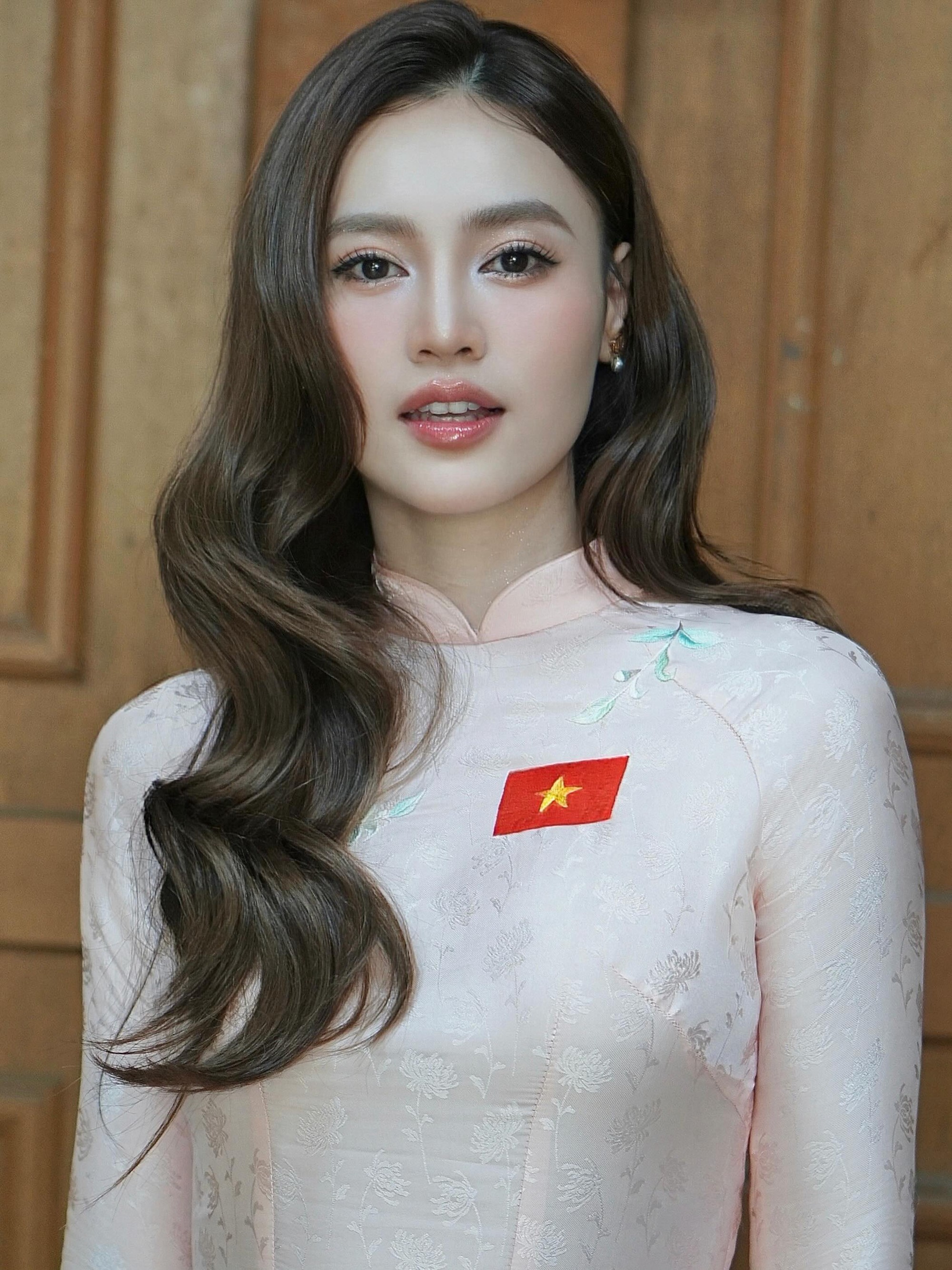 Xôn xao danh sách 25 nữ diễn viên đẹp nhất Việt Nam: Chi Pu thứ 2, Phương Oanh gần cuối bảng- Ảnh 3.