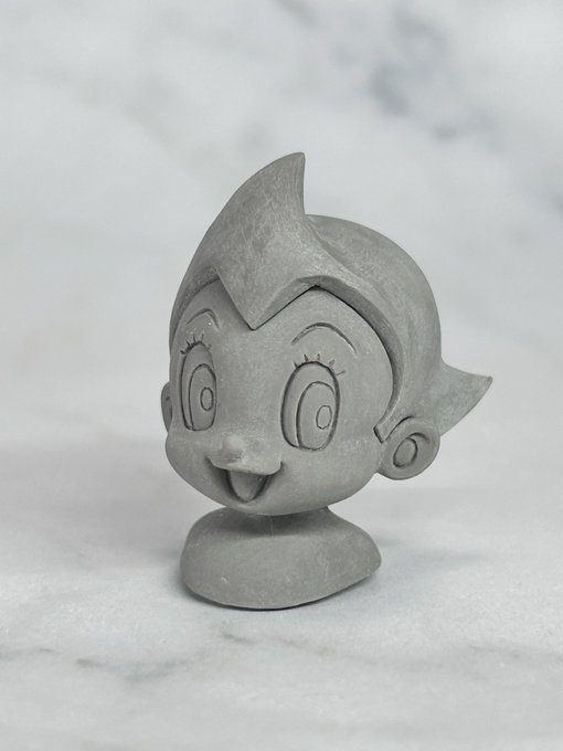 Giải mã bí ẩn 70 năm: Kiểu tóc bất khả thi của Astro Boy chính thức bước ra đời thực- Ảnh 1.