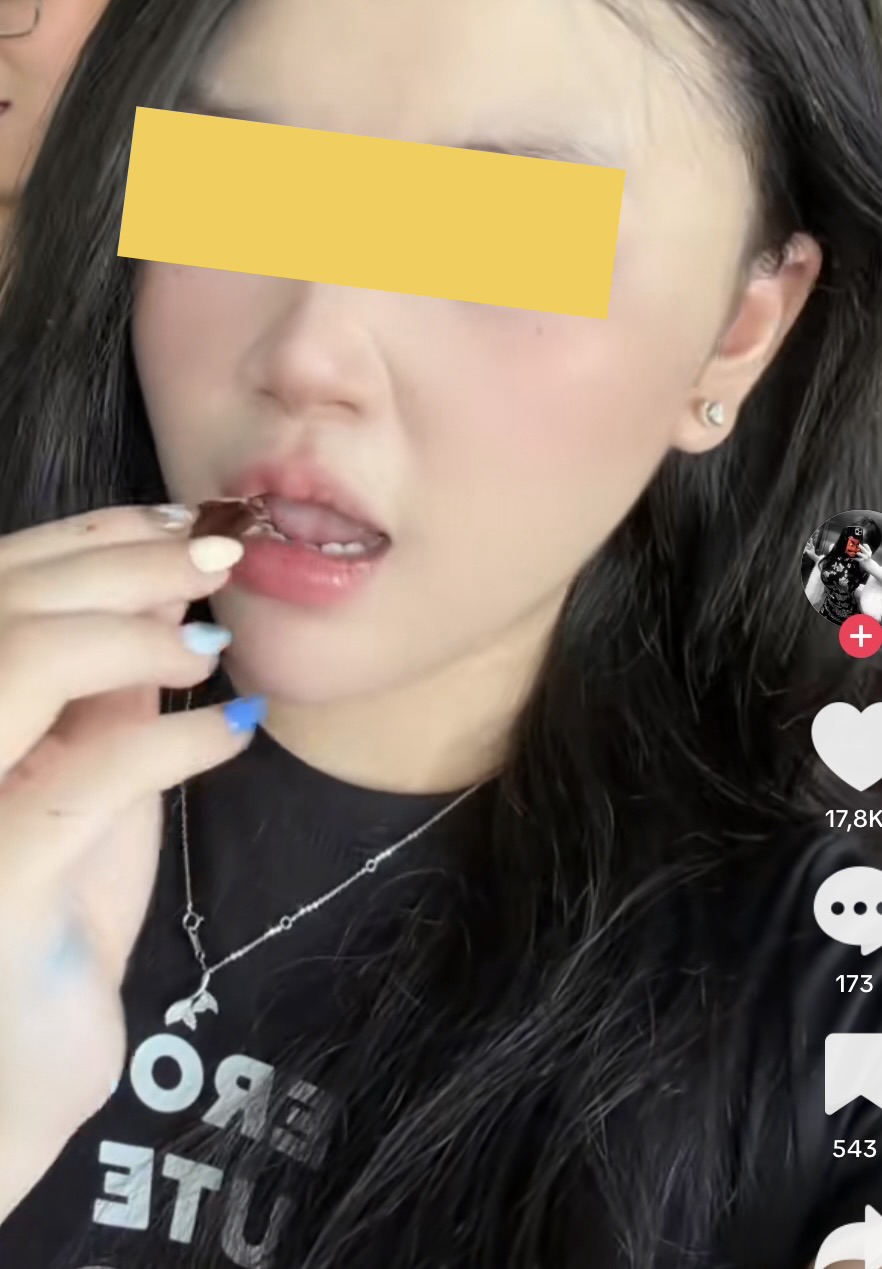 Rùng mình trò “câu view” quái đản của TikToker, ăn gián để lên xu hướng- Ảnh 2.