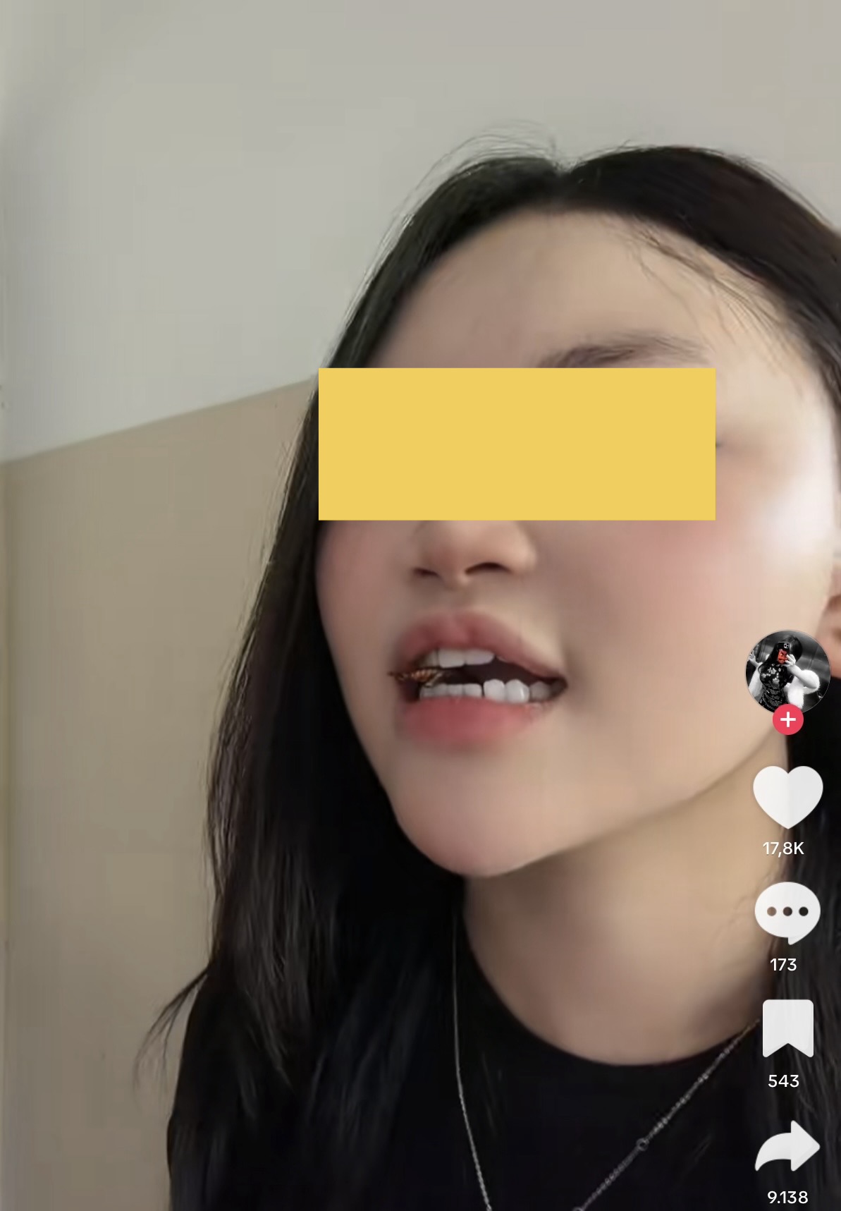 Rùng mình trò “câu view” quái đản của TikToker, ăn gián để lên xu hướng- Ảnh 3.