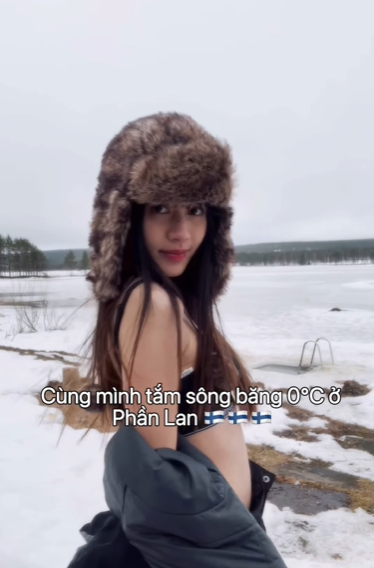 Tắm ở sông băng 0°C, cô gái Việt khiến người xem  "choáng váng" vì độ táo bạo- Ảnh 1.