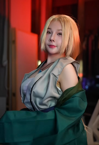 Cosplay Tsunade chuẩn "100%", hot girl này đang làm anh em game thủ phải "náo loạn"- Ảnh 5.