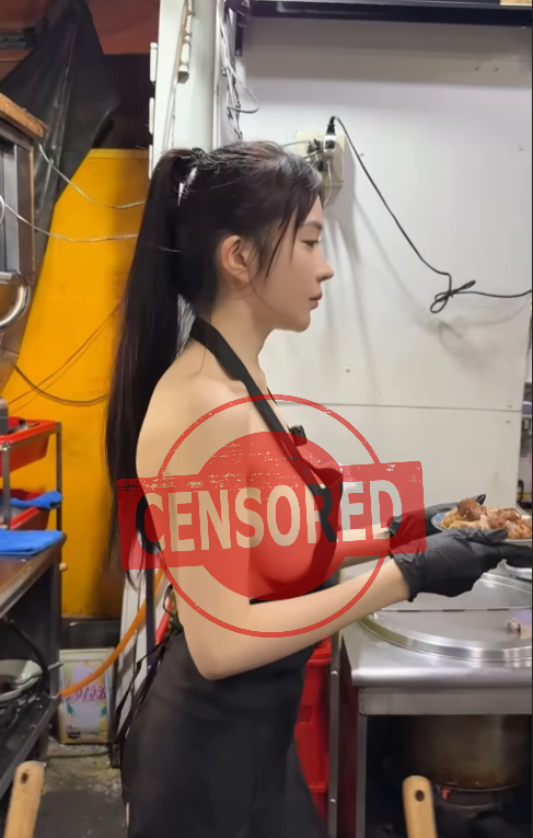 Ăn mặc phản cảm đứng bán "lẩu bò", chiêu trò marketing của hot girl xinh đẹp khiến CĐM không khỏi ngán ngẩm- Ảnh 1.