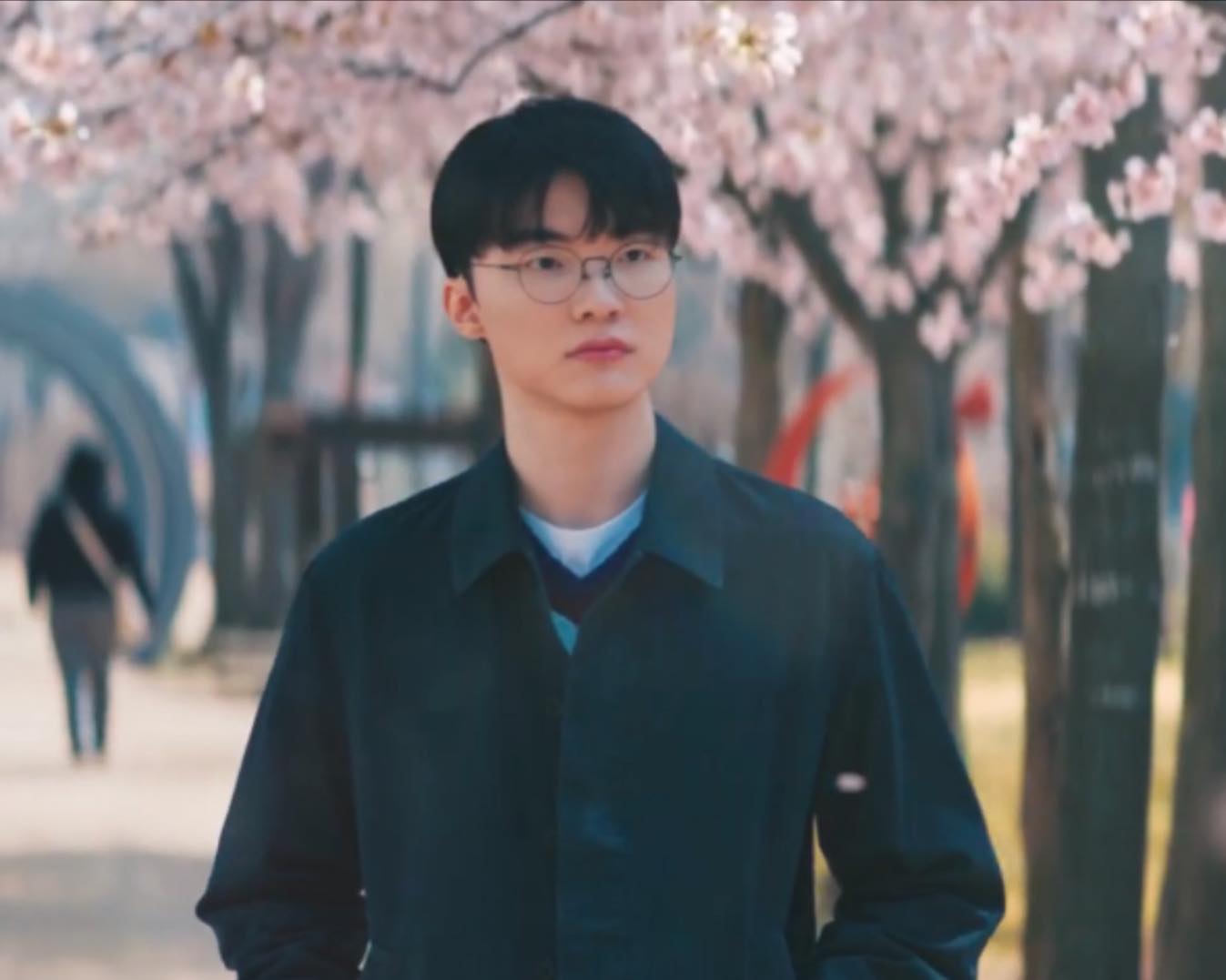 Faker "tình tứ" cùng Karina khiến cộng đồng mạng bùng nổ- Ảnh 1.