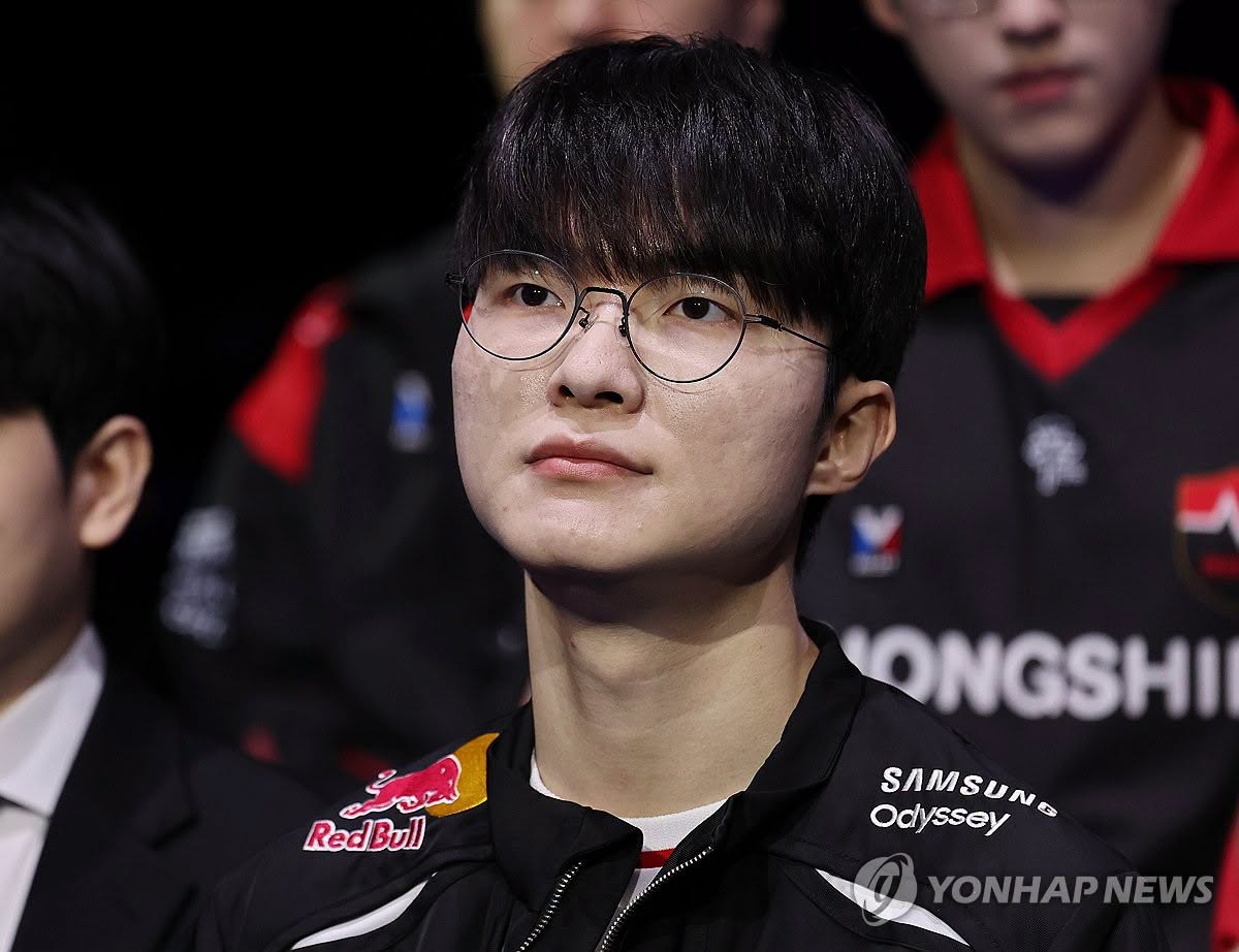 Faker và gia đình bị đe dọa nghiêm trọng khiến fan yêu cầu T1 hành động khẩn cấp- Ảnh 1. Faker và gia đình bị đe dọa nghiêm trọng khiến fan yêu cầu T1 hành động khẩn cấp- Ảnh 1.
