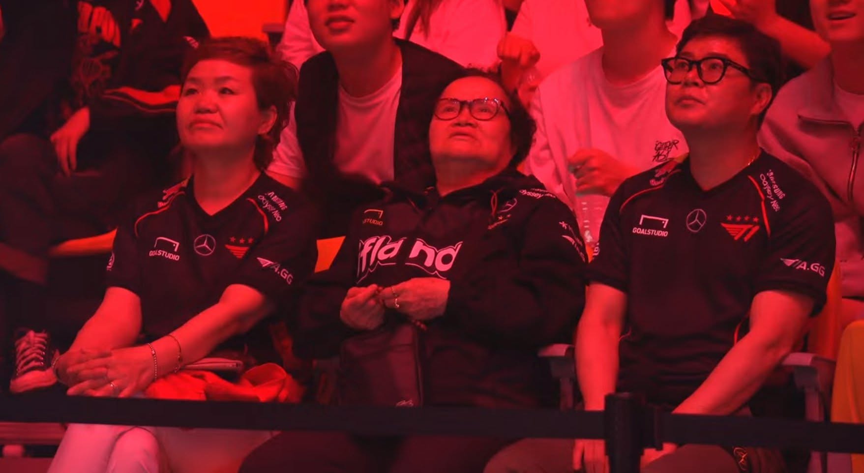 Faker và gia đình bị đe dọa nghiêm trọng khiến fan yêu cầu T1 hành động khẩn cấp- Ảnh 3. Faker và gia đình bị đe dọa nghiêm trọng khiến fan yêu cầu T1 hành động khẩn cấp- Ảnh 3.
