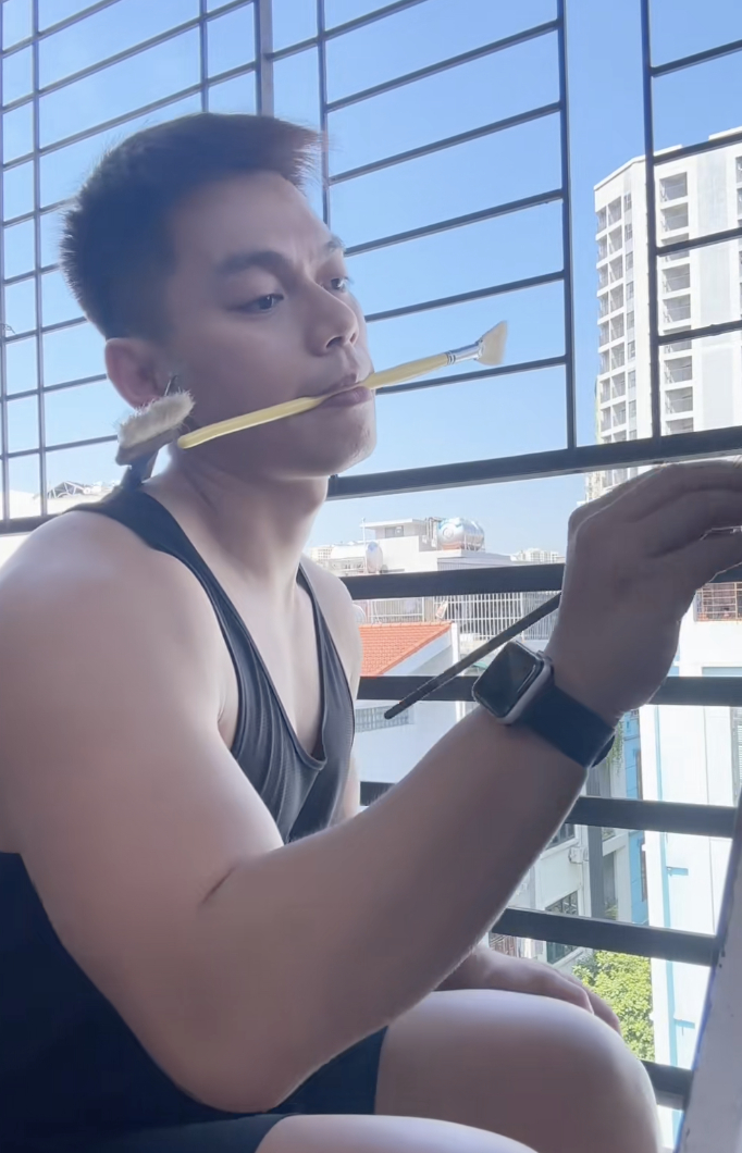 Cả TikTok hóa Lê Bống: Miệng ngậm cọ, tay tô màu, mắt nhìn xa xăm- Ảnh 10.