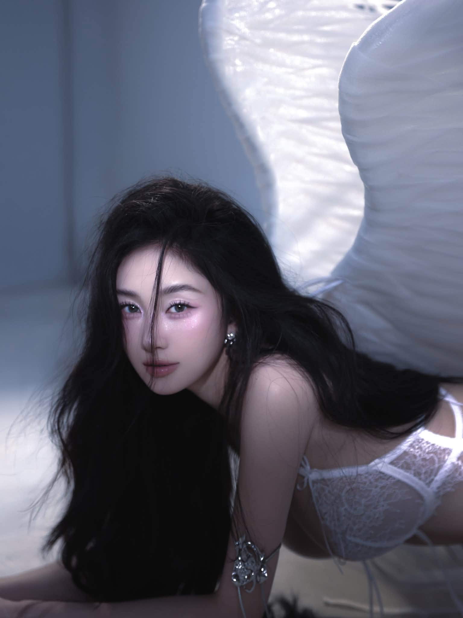 Jun Vũ ngày càng mướt mắt, đối lập gương mặt thơ ngây- Ảnh 3.