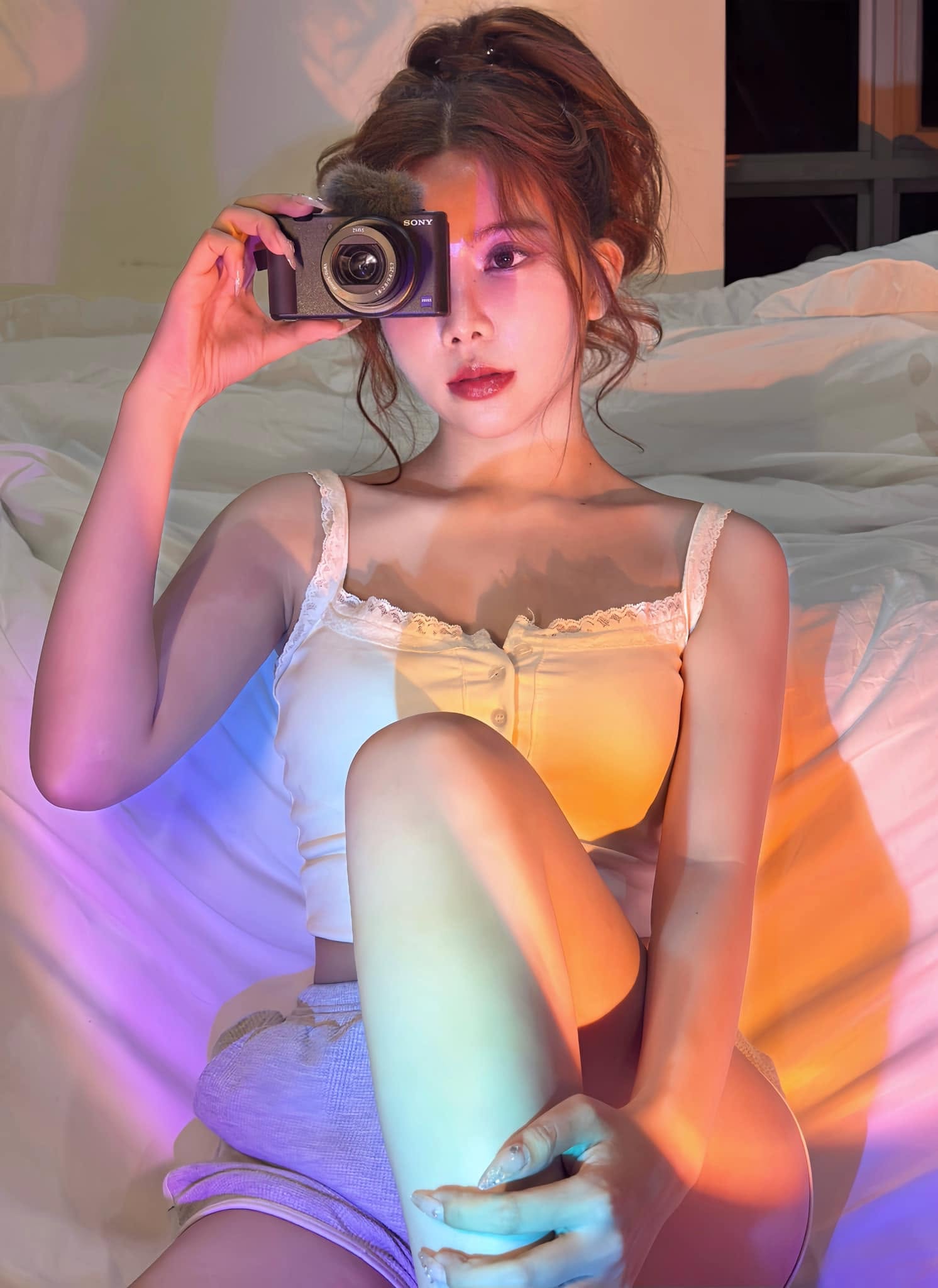 Ohsusu "lột xác" hóa cô thư ký, làm cả làng game Việt phải "chao đảo" vì ngỡ ngàng- Ảnh 1.
