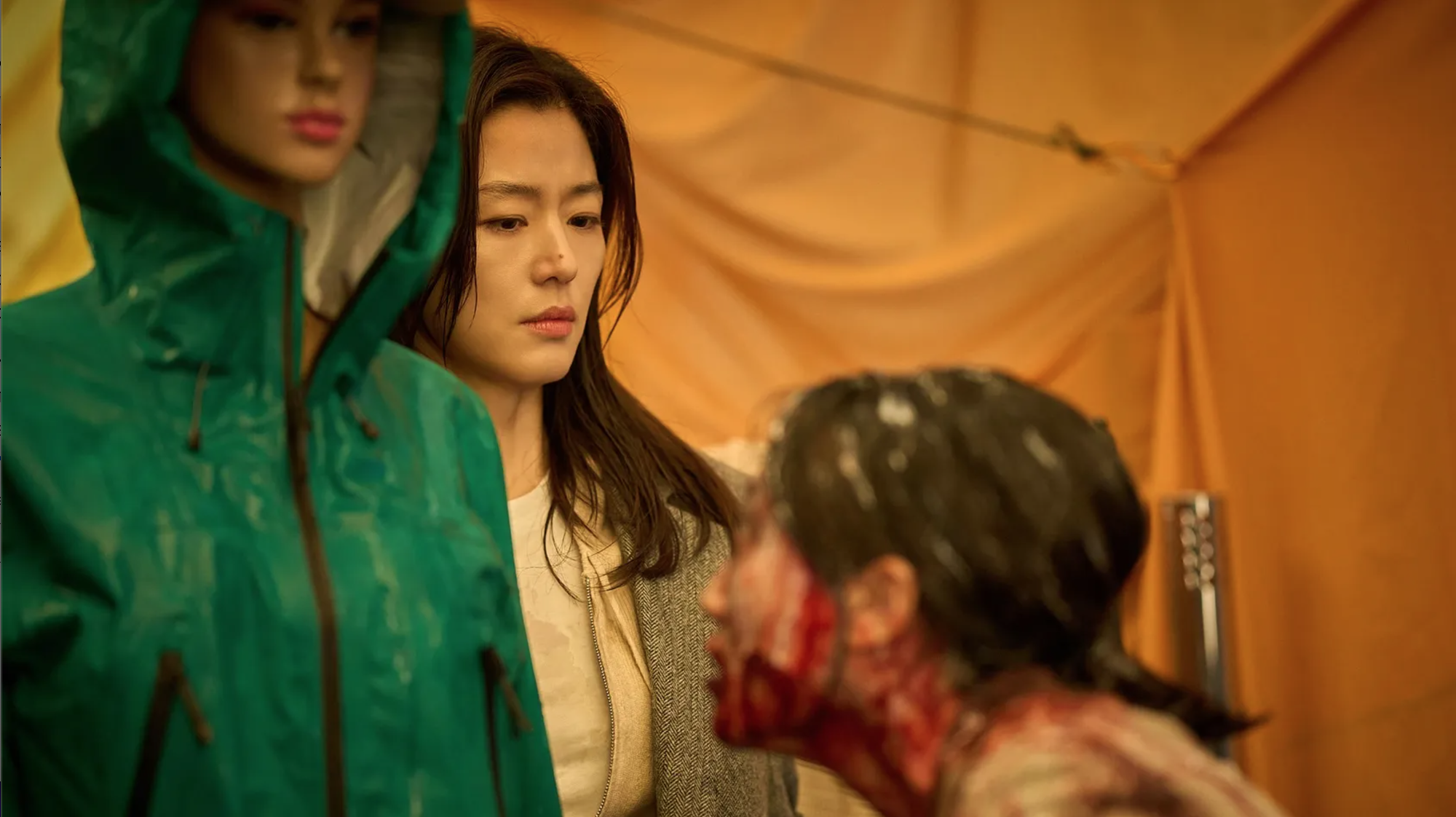10 năm mới lại có phim Hàn hay như Train to Busan: Nữ chính là "phao chống flop", cơn lốc quét ngang toàn cầu- Ảnh 4. 10 năm mới lại có phim Hàn hay như Train to Busan: Nữ chính là "phao chống flop", cơn lốc quét ngang toàn cầu- Ảnh 4.