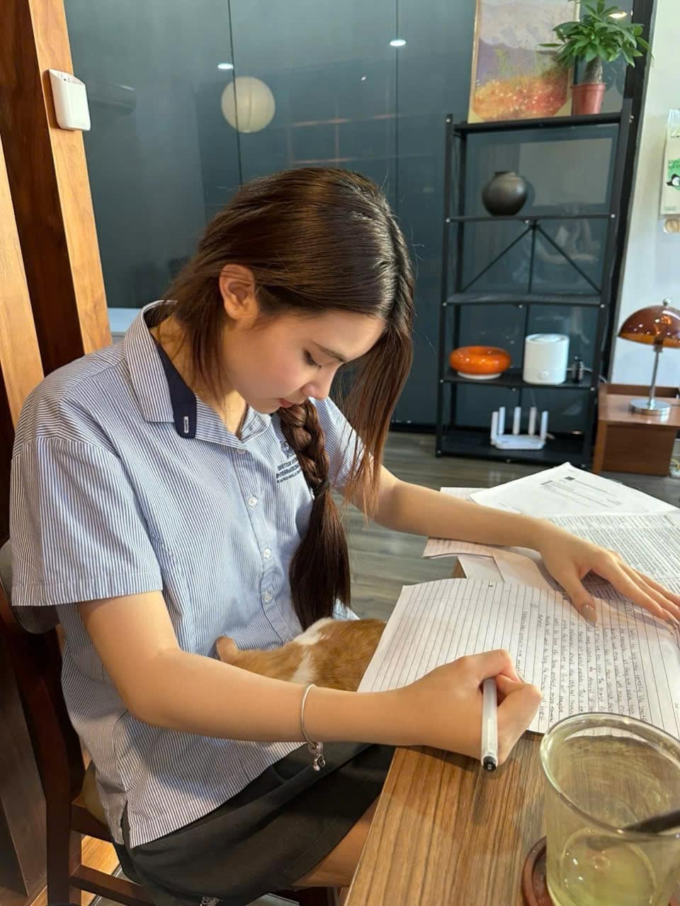 Hạt Dẻ đi prom cuối cấp sang chảnh, tiền học phí 500 triệu/ năm chuẩn con nhà giàu- Ảnh 5.
