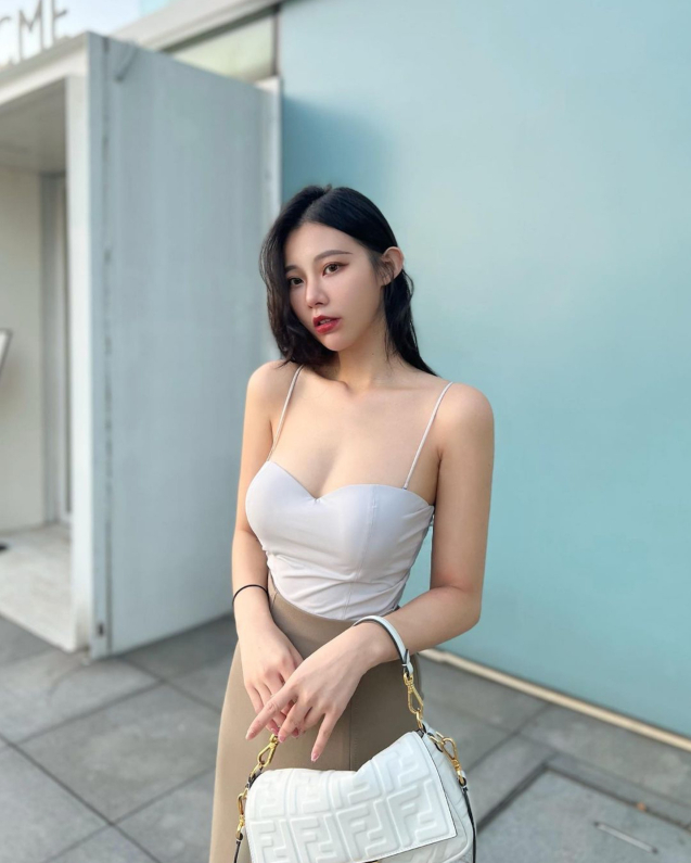 Hot girl đình đám bị tố lừa đảo tình cảm, fan chi hơn 500 triệu chỉ được gặp mặt chưa đầy 10 phút- Ảnh 3.