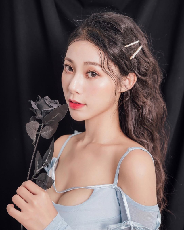 Hot girl đình đám bị tố lừa đảo tình cảm, fan chi hơn 500 triệu chỉ được gặp mặt chưa đầy 10 phút- Ảnh 5.
