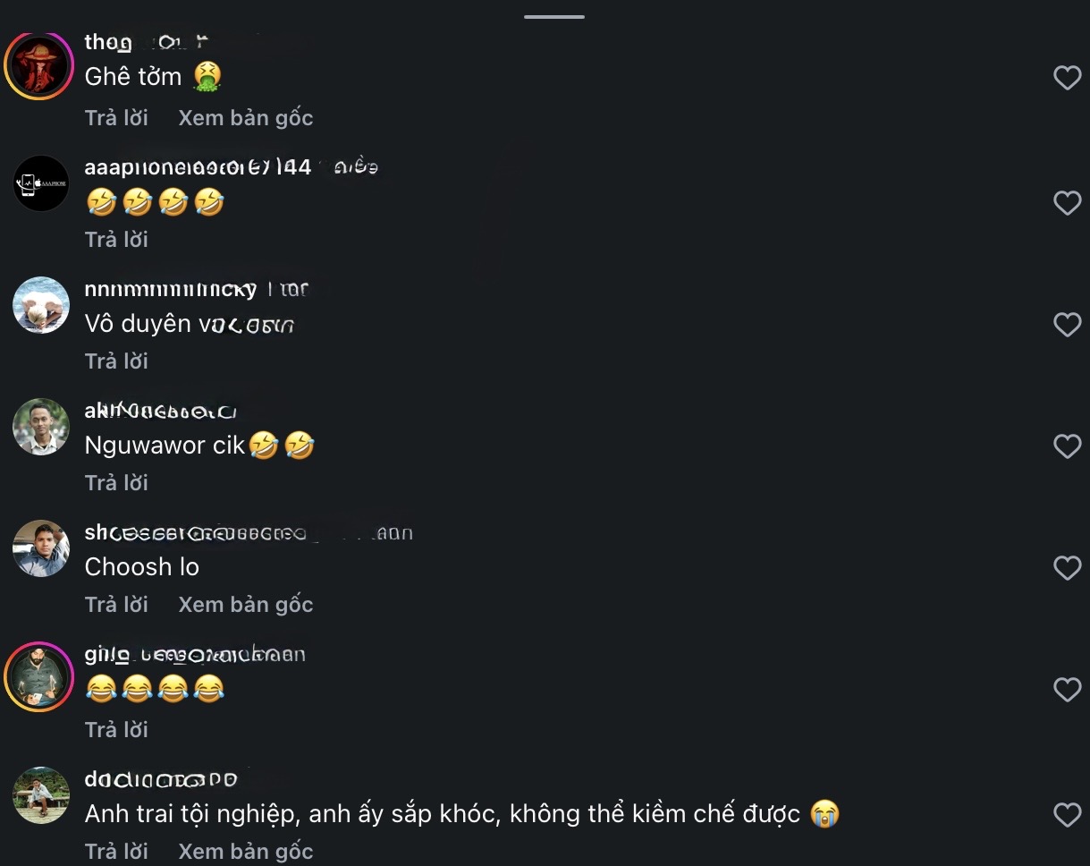 Nữ streamer đăng video quấy rối bức tượng hút 11 triệu lượt xem, vì view mà bất chấp?- Ảnh 2.