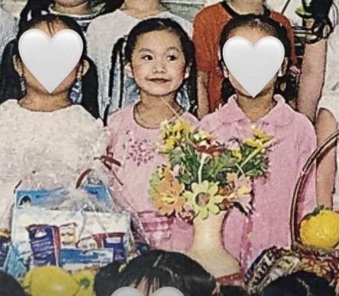 Loạt ảnh hồi bé của hội tiểu thư Việt đang "chiếm sóng": Hóa ra vibe nhà giàu mấy chục năm trước là đây- Ảnh 24.