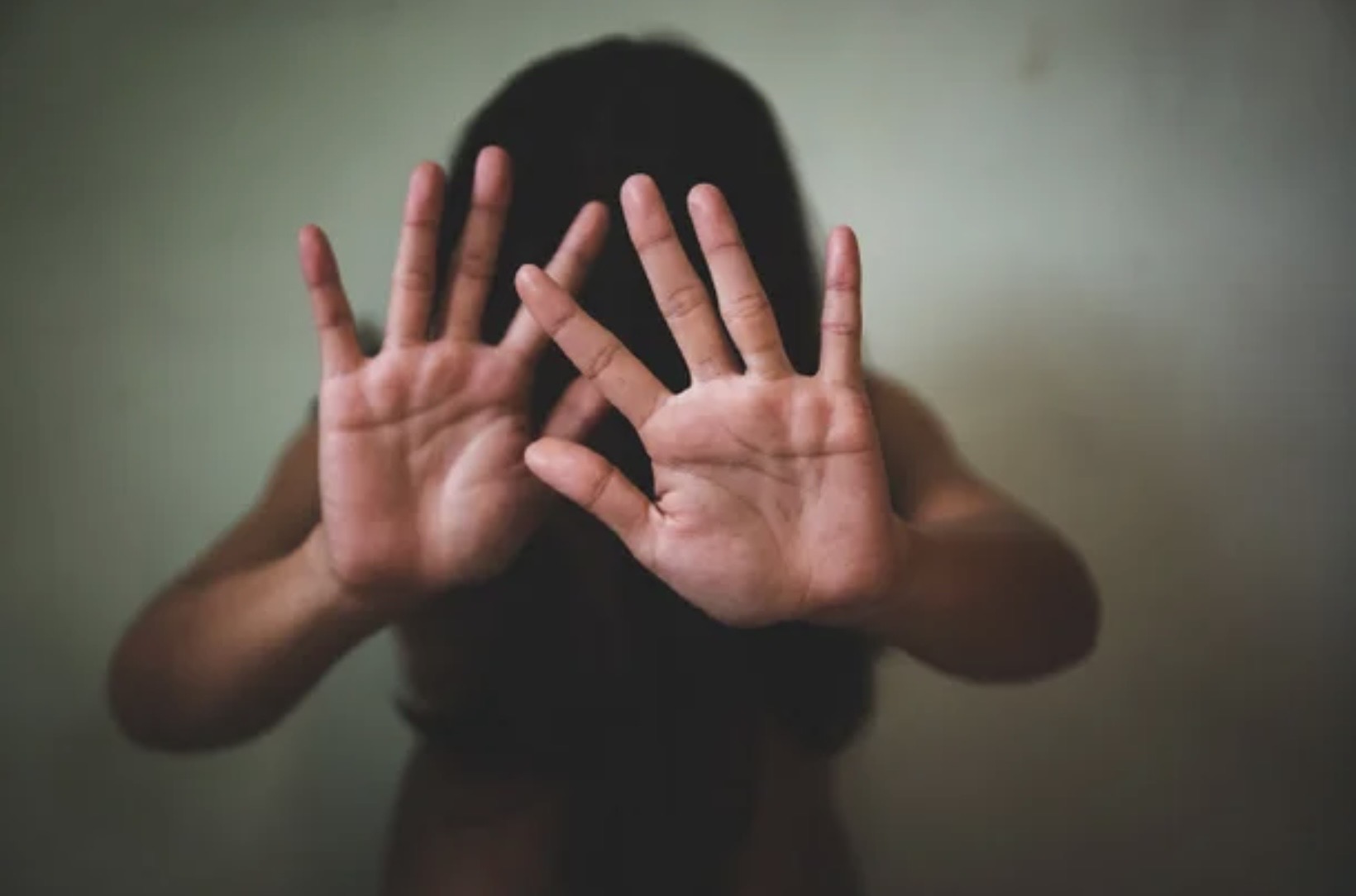 Cô gái bị bạn trai hành hung dã man vì từ chối "chuyện ấy", nỗi ám ảnh suốt đời- Ảnh 2.