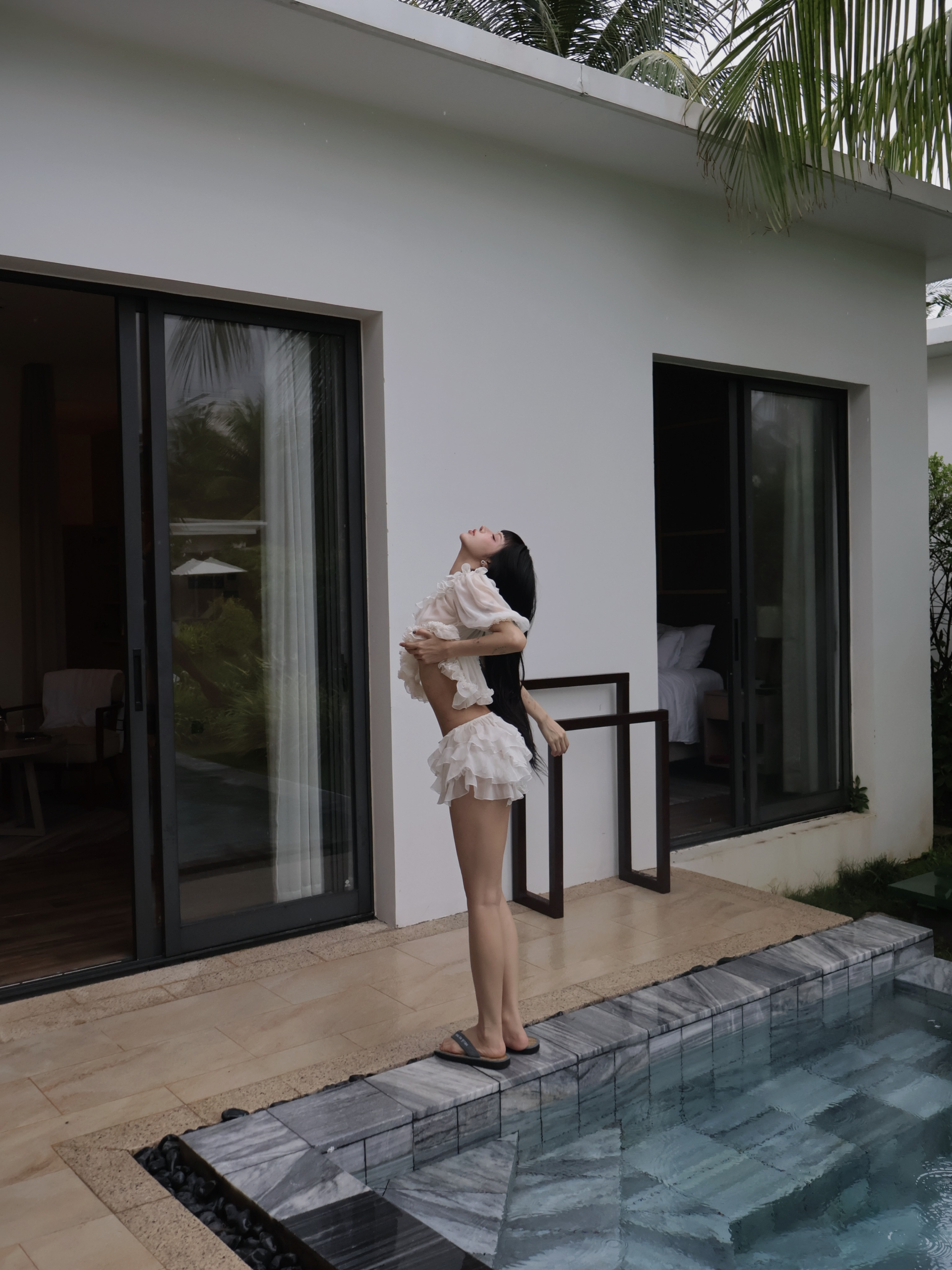 Ciin càng ngày càng đẹp, chỉ khoe ảnh thư giãn trên giường cũng đủ khiến CĐM chao đảo vì si mê- Ảnh 2.