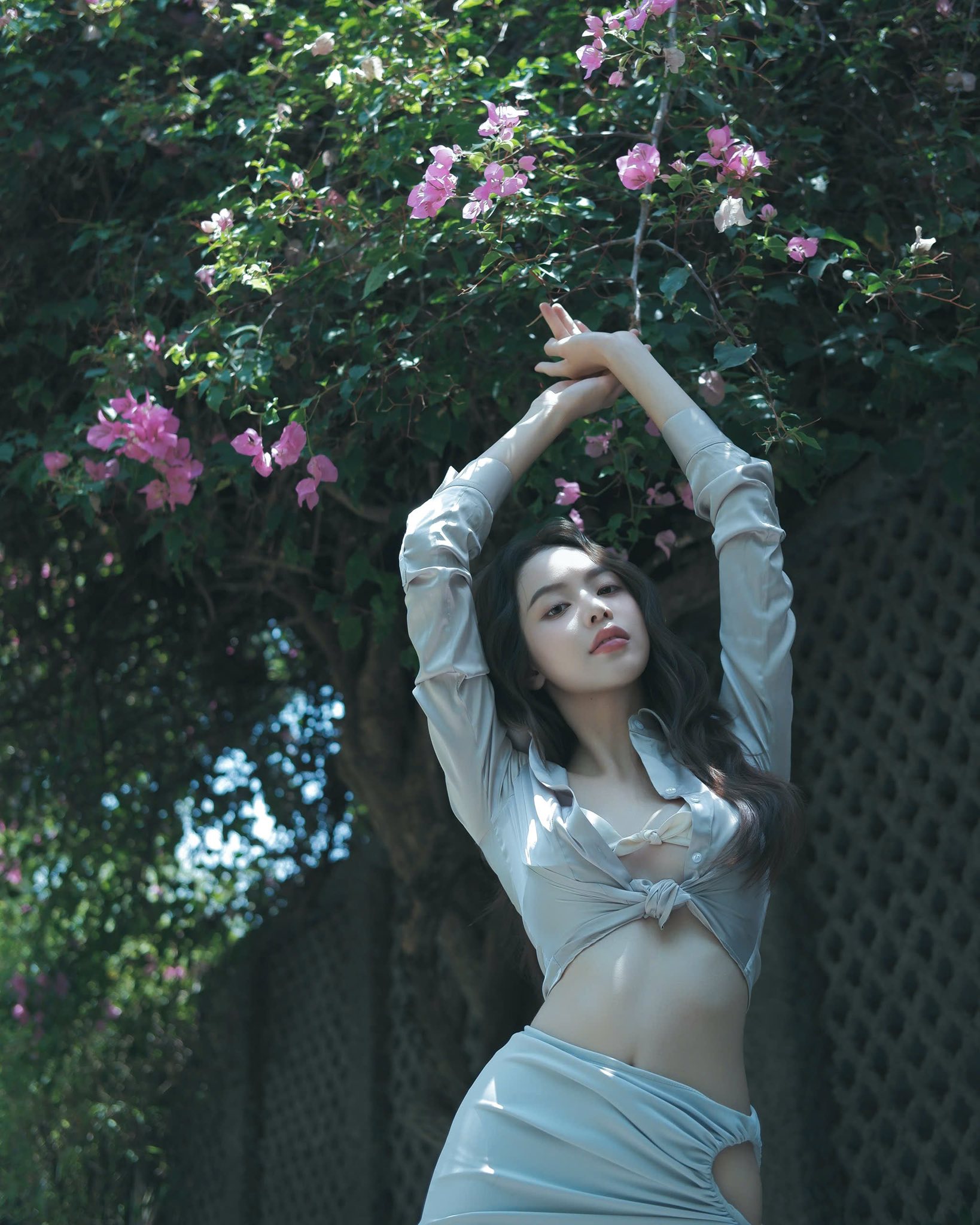 Khoe vóc dáng nóng, hoa hậu Thanh Thủy "đốt mắt" CĐM với bộ ảnh mới- Ảnh 1.