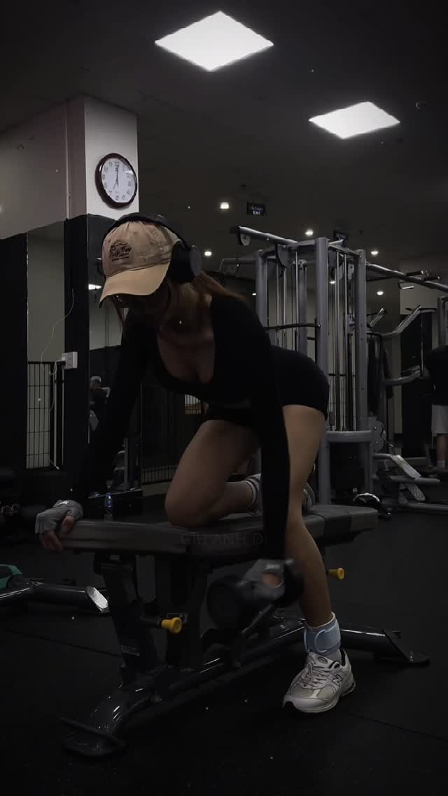 Bị chê quá gầy, hot girl "lột xác", chăm chỉ "độ dáng" khiến người yêu cũ phải hối hận- Ảnh 7.
