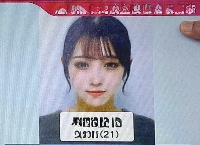Sự thật rúng động phía sau gương mặt xinh đẹp này!- Ảnh 1.