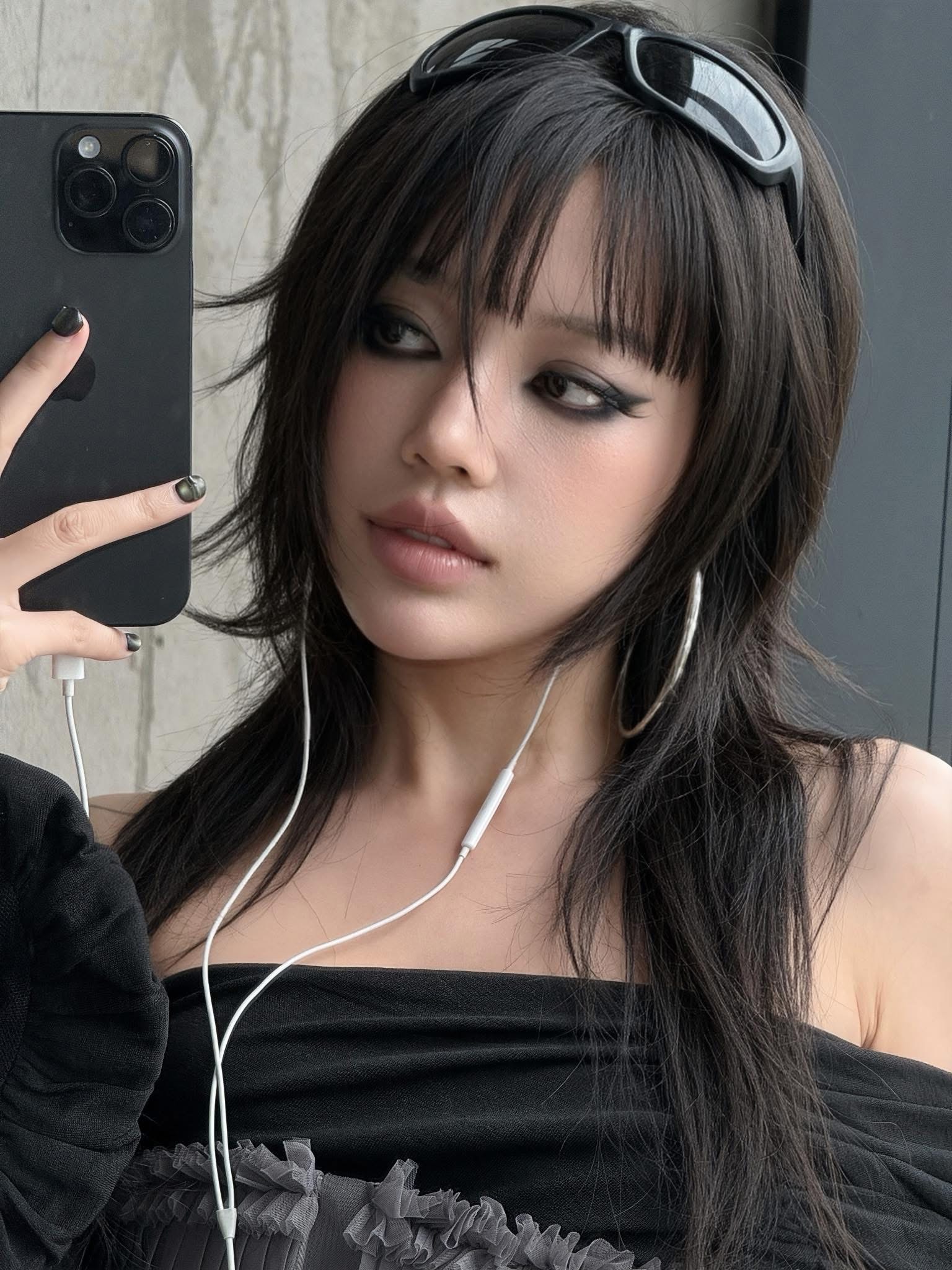 Ngỡ ngàng “bộ nhận diện” hiện tại của Linh Ngọc Đàm- Ảnh 4.
