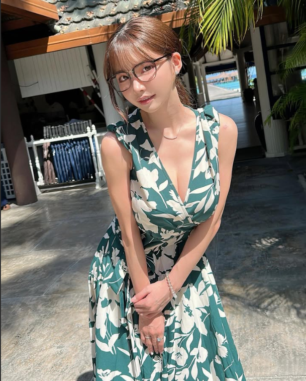 Ảnh thời đi học, "chưa dao kéo" của Eimi Fukada bất ngờ gây sốt CĐM, fan đồng loạt nhận xét "ngày xưa dễ thương hơn"- Ảnh 7.