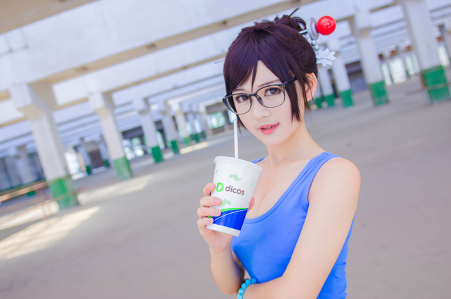 cosplay-co-nang-Me-quyen-ru-trong-over-watch-10