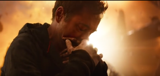  Vẻ mặt buồn thảm của Iron Man 