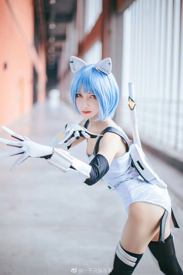 Ngẩn ngơ với cosplay cô nàng Rei Ayanami trong Anime Evangelion