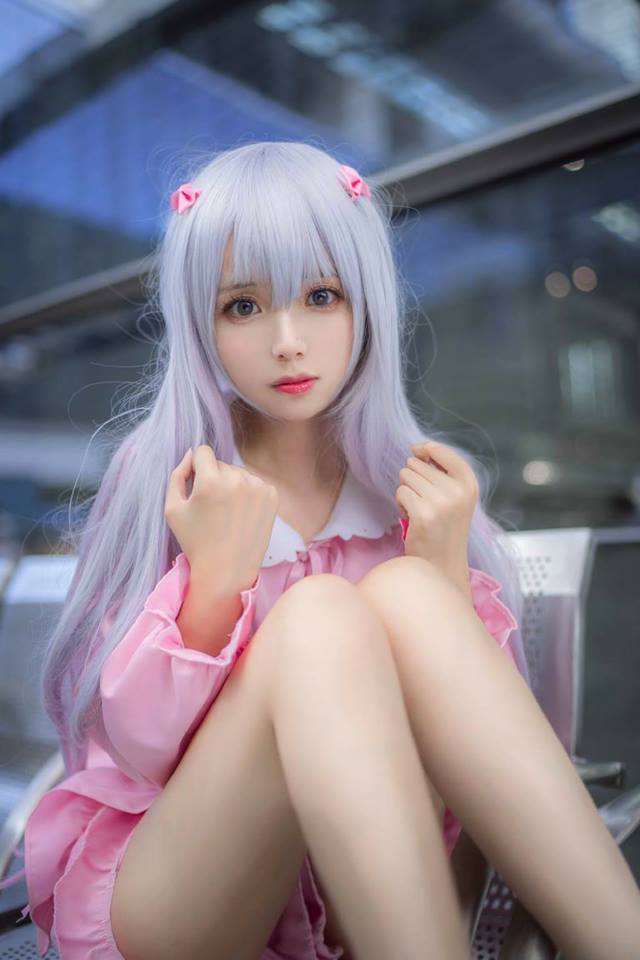 Cosplay bé gái Sagiri Izumi cực dễ thương đốn tim game thủ Việt