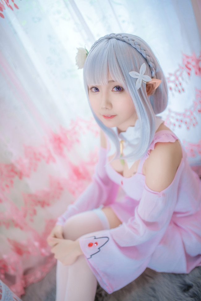 cosplay-cong-chua-toc-trang-truyen-tranh-Re:Zero-13