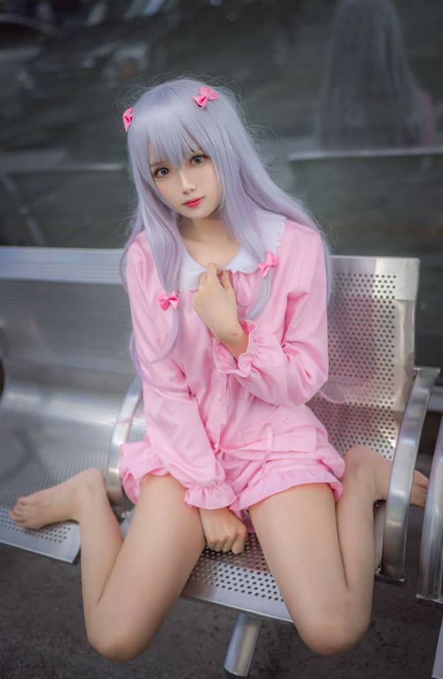 Cosplay bé gái Sagiri Izumi cực dễ thương đốn tim game thủ Việt