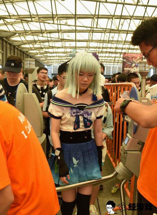 Thảm họa cosplay là đây chứ đâu