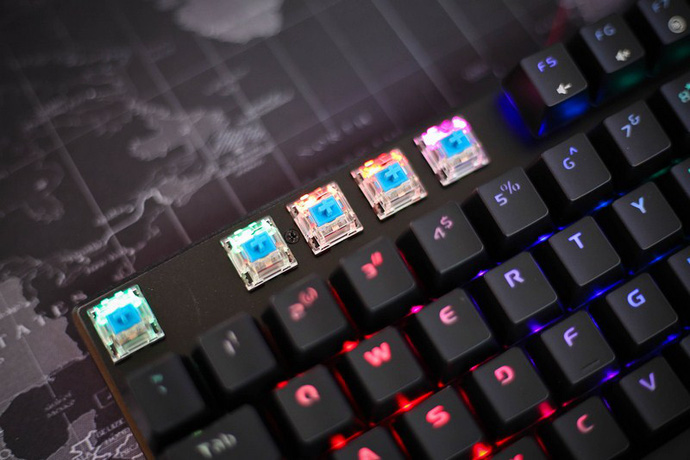 Các loại bàn phím cơ 'đổi màu' cực đẹp giá lại rẻ cho game thủ Việt lựa chọn