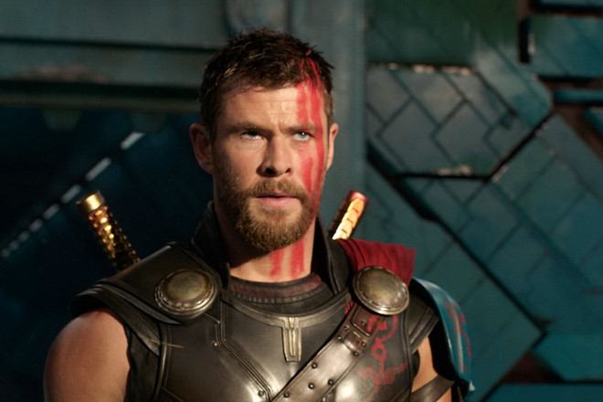  Chris Hemsworth cho rằng việc cắt tóc của Thor trong phần phim mới là quyết định chính xác. 