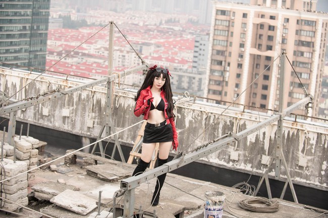 Bỏng mắt với cosplay thiếu nữ Rin Tohsaka trong Fate/stay Night